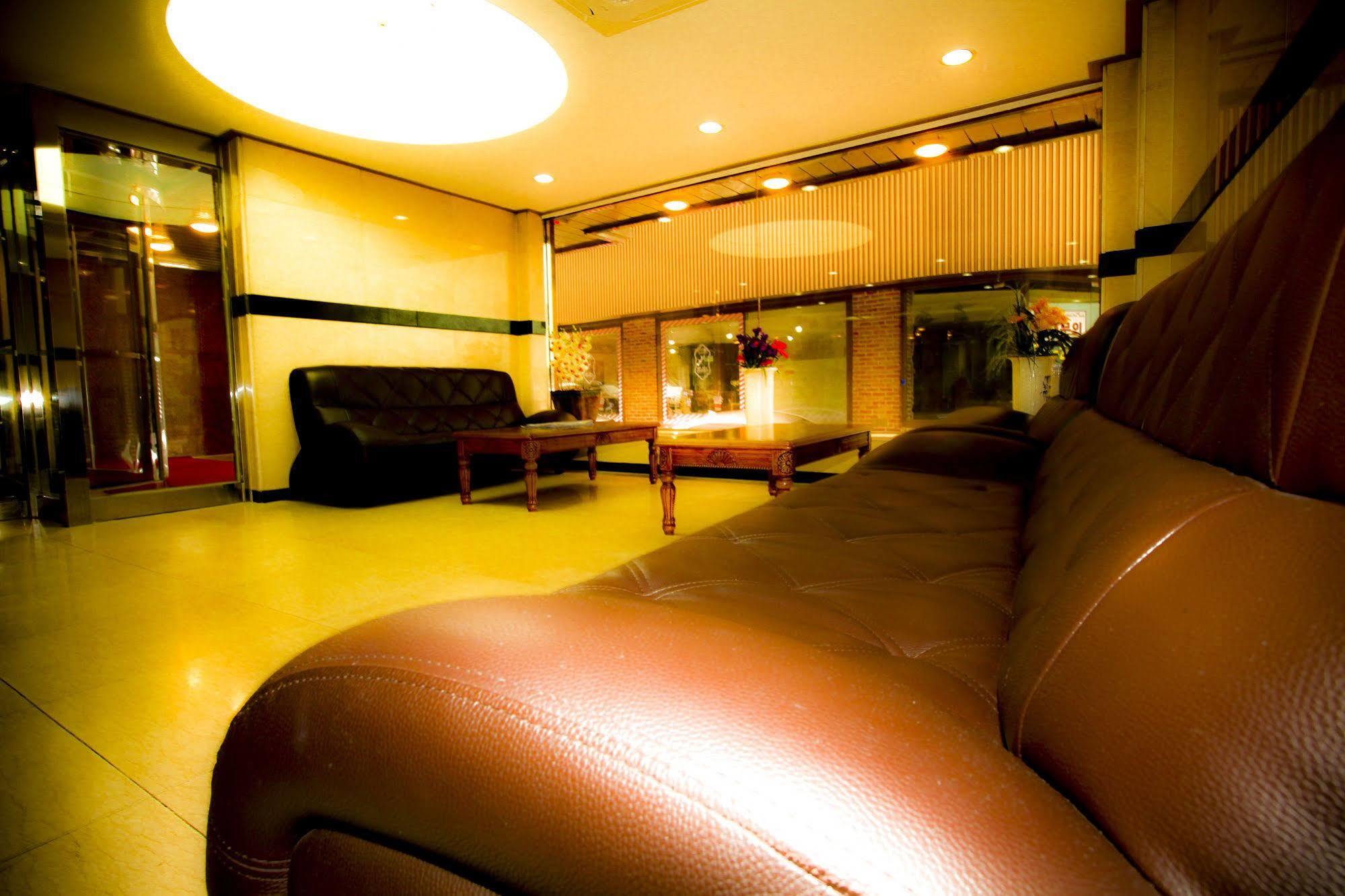 Namdaemun Palace Hotel โซล ภายนอก รูปภาพ