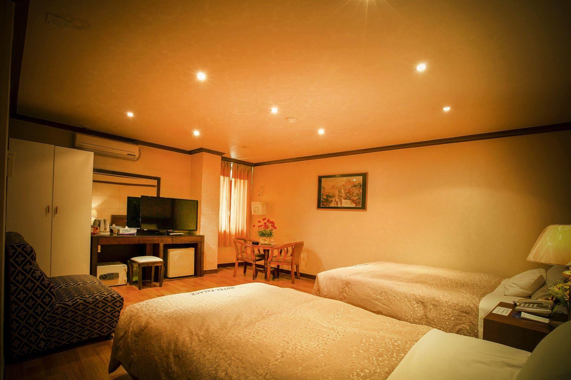Namdaemun Palace Hotel โซล ภายนอก รูปภาพ