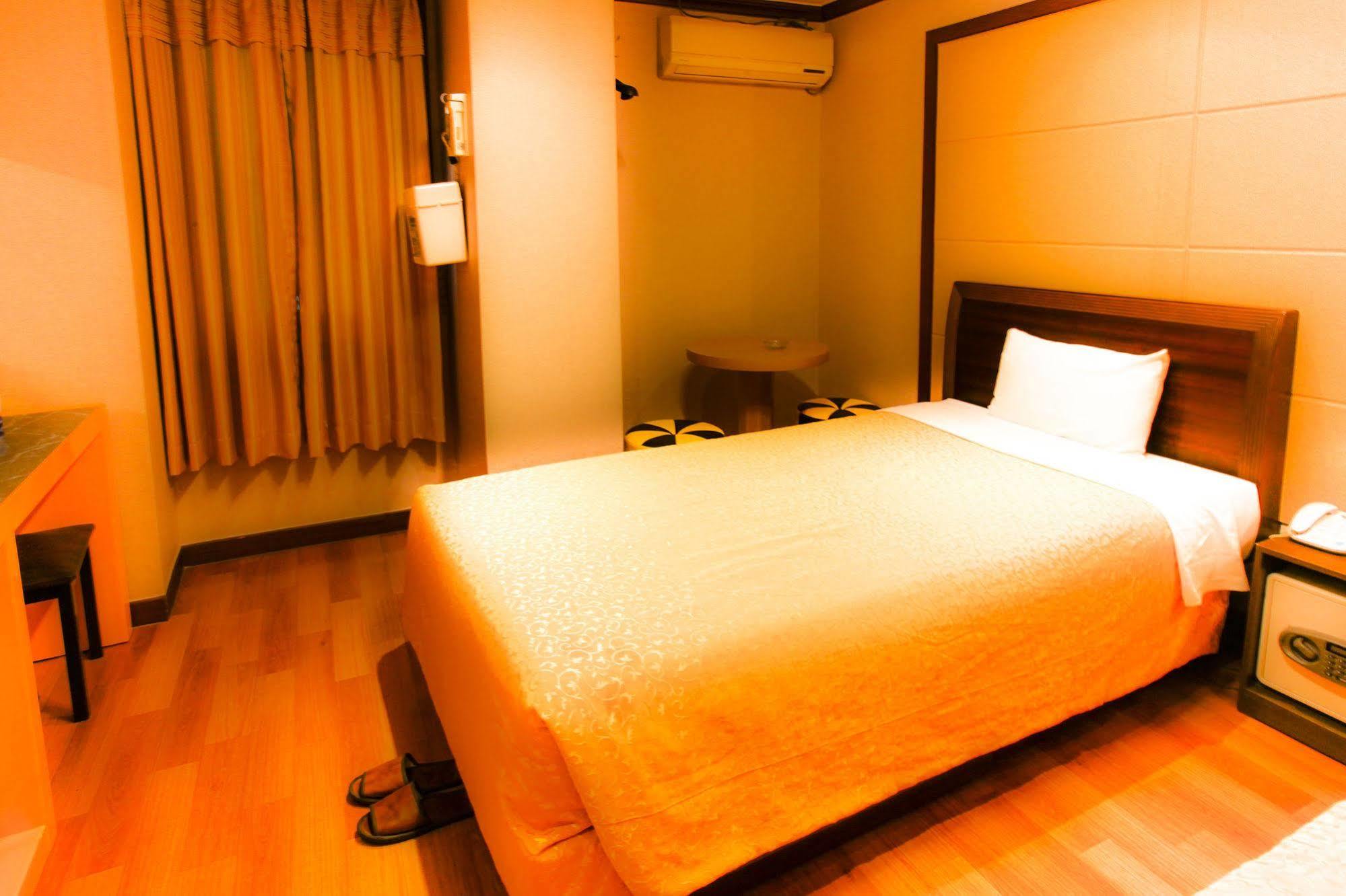 Namdaemun Palace Hotel โซล ภายนอก รูปภาพ